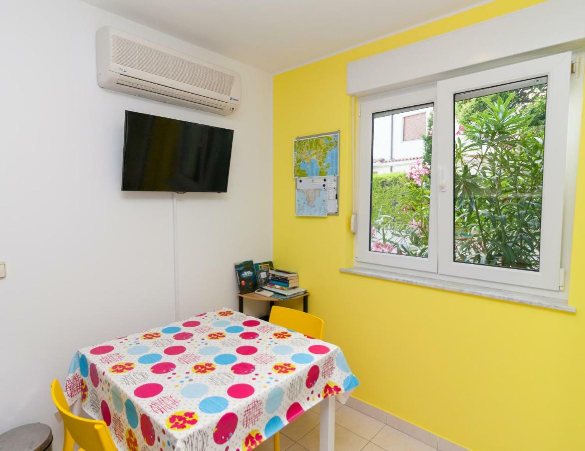• Lungomare Beach Apartment Pula • Екстериор снимка